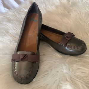 Metallic Yuu Loafers - Size 8